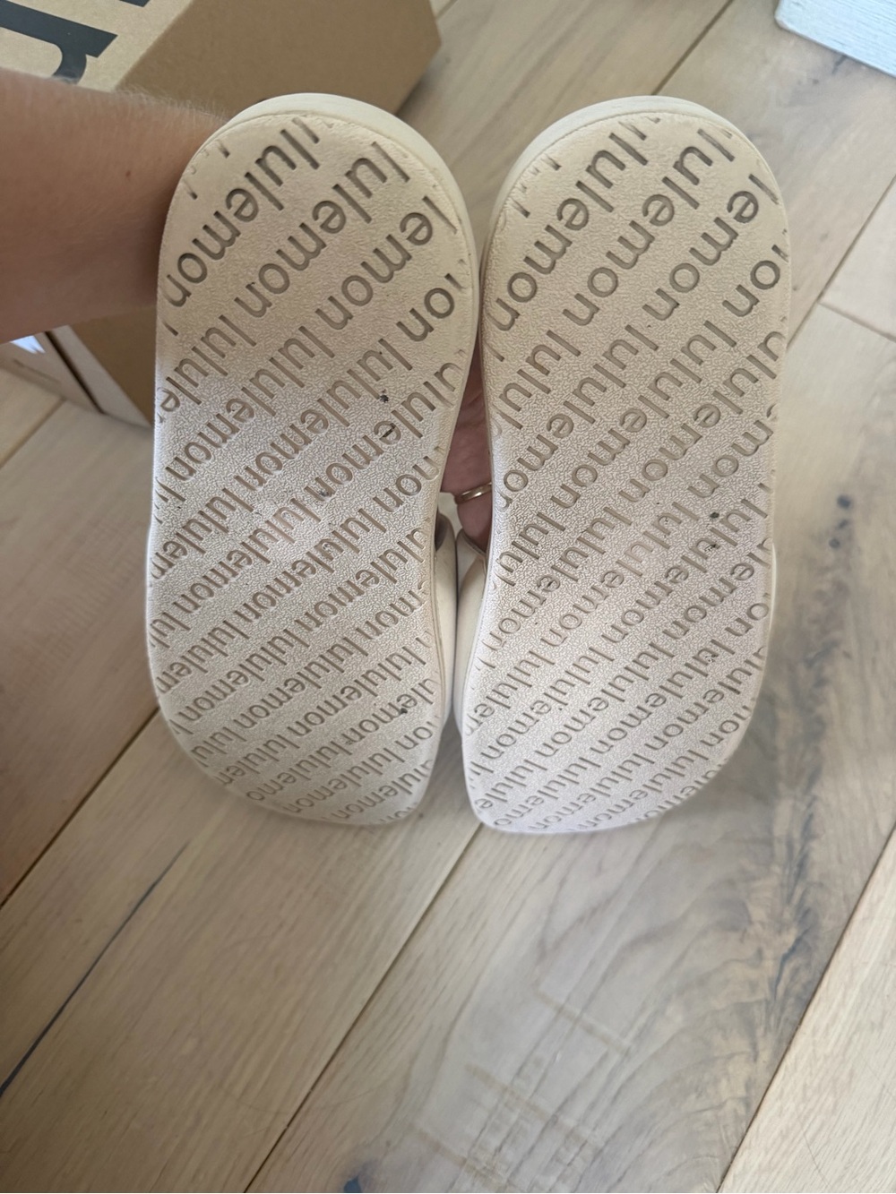 Lululemon Womens Restfeel Slide *Graphic - Picture 8 of 10